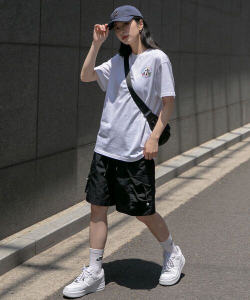 ARTISTWEAR（アーティストウェア）の「[ATW] ディファレント 半袖Tシャツ WH（Tシャツ/カットソー・レディース・ホワイト・SMALL/MEDIUM/LARGE/X-LARGE/XX-LARGE/XXXX-LARGE）」の4枚目の写真