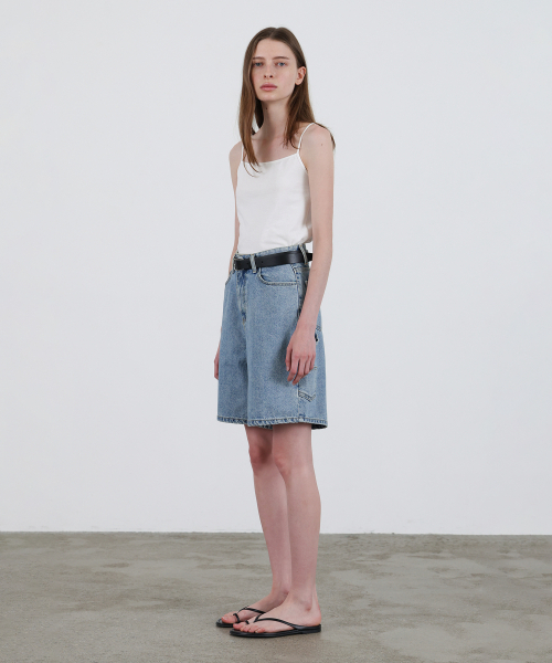 LEVAR（レバー）の「Whenever Standard Sleeveless Top - White（Tシャツ/カットソー・レディース・ホワイト・FREE）」の3枚目の写真
