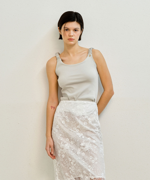 MAYVERU(メイバーユー)の「Cookie Wrinkle Sleeveless T-Shirt _ Gray(Tシャツ/カットソー・レディース・ライトグレー・FREE)」の2枚目の写真