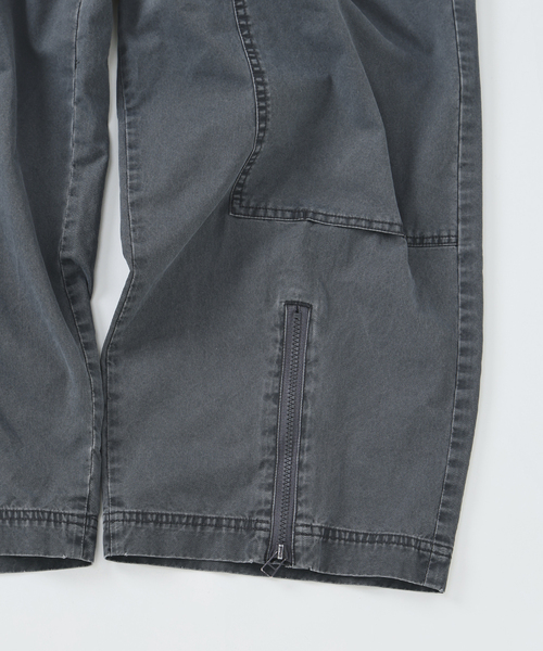 NULL(ヌル)の「NULL TOKYO / ヌル トウキョウ 別注 アウトサイド ロング パンツ(カーゴパンツ・メンズ・チャコールグレー/ブラック/ピンク・MEDIUM/LARGE)」の17枚目の写真