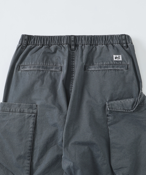 NULL(ヌル)の「NULL TOKYO / ヌル トウキョウ 別注 アウトサイド ロング パンツ(カーゴパンツ・メンズ・チャコールグレー/ブラック/ピンク・MEDIUM/LARGE)」の20枚目の写真
