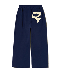 PIECEMAKER（ピースメーカー）の「PCE POCKET APPLIQUE SWEAT PANTS (NAVY)（スウェットパンツ）」