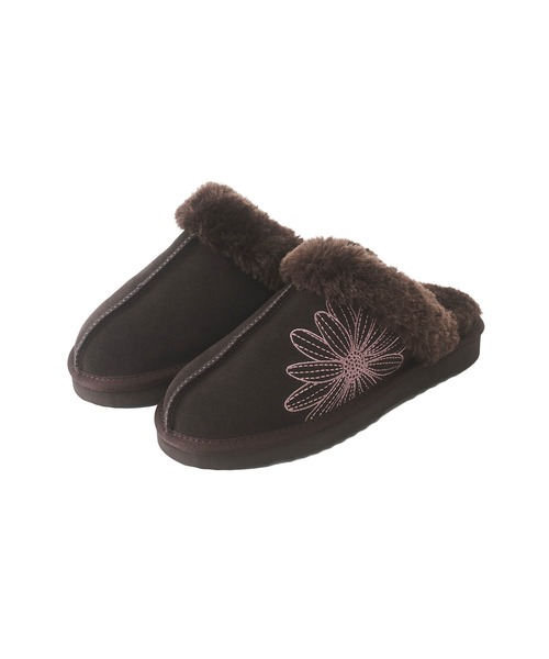 Mardi Mercredi（マルディメクルディ）の「CLASSIQUE SLIPPER / クラシック ミュール ファー スリッポン（スリッポン・レディース・ライトブラウン/ダークブラウン/スモークピンク/ブラック/ネイビー/ブルー/アッシュブラウン・23cm/25cm/24cm）」の2枚目の写真