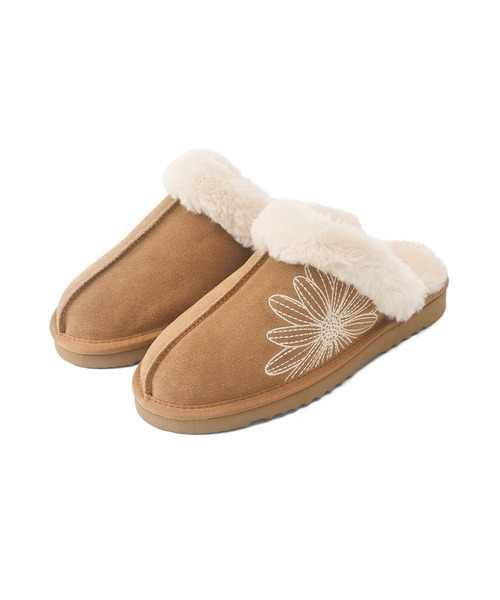 Mardi Mercredi（マルディメクルディ）の「CLASSIQUE SLIPPER / クラシック ミュール ファー スリッポン（スリッポン・レディース・ライトブラウン/ダークブラウン/スモークピンク/ブラック/ネイビー/ブルー/アッシュブラウン・23cm/25cm/24cm）」の4枚目の写真