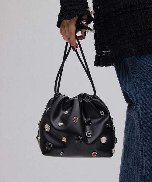 Ameri（アメリ）の「UND BIJOU DRAWSTRING BAG（ハンドバッグ・レディース・アイボリー/ブラック・FREE）」の2枚目の写真