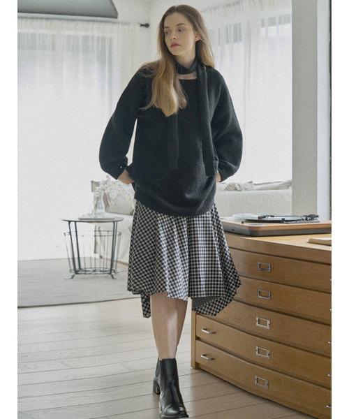AVANT-G（アバン）の「Muffler Set Long Knit Pullover - BLACK（ニット/セーター・レディース・ブラック/グレー・FREE）」の6枚目の写真