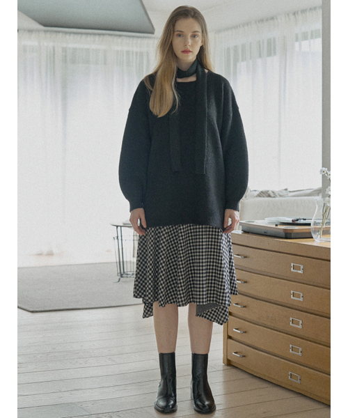 AVANT-G（アバン）の「Muffler Set Long Knit Pullover - BLACK（ニット/セーター・レディース・ブラック/グレー・FREE）」の7枚目の写真