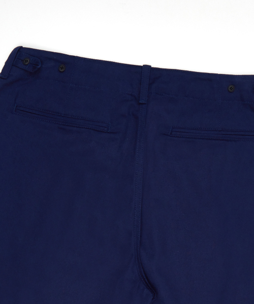 FIELDERS(フィールダーズ)の「BASIC STANDARD FIT ONE-TUCK SHORTS NAVY(その他パンツ・メンズ・その他・MEDIUM/LARGE)」の5枚目の写真