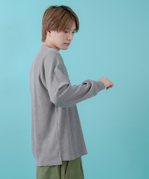 En serio TOKYO(エンソリオトーキョー)の「【SIDEWAYSTANCE】ワッフルC/N長袖Tシャツ(Tシャツ/カットソー・メンズ・杢グレー/ブラック/ホワイト・LARGE/X-LARGE/MEDIUM/SMALL)」の5枚目の写真