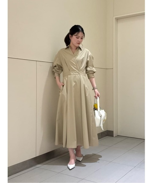 allureville（アルアバイル）の「ラップライクシャツワンピース（ワンピース・レディース・サックスブルー/ベージュ/ネイビー・1/2）」の6枚目の写真