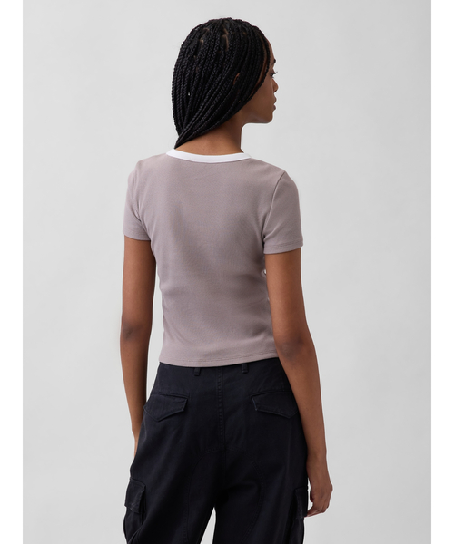 GAP(ギャップ)の「リブ GAPロゴ 半袖チビTシャツ(Tシャツ/カットソー・レディース・ピンク/ホワイト/ベージュ/ブラック/ブルー/イエロー・XS/XXS/S/M/L/XL)」の19枚目の写真