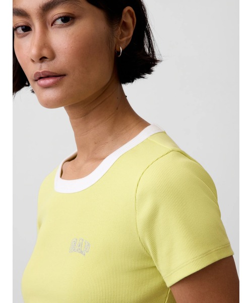 GAP(ギャップ)の「リブ GAPロゴ 半袖チビTシャツ(Tシャツ/カットソー・レディース・ピンク/ホワイト/ベージュ/ブラック/ブルー/イエロー・XS/XXS/S/M/L/XL)」の10枚目の写真