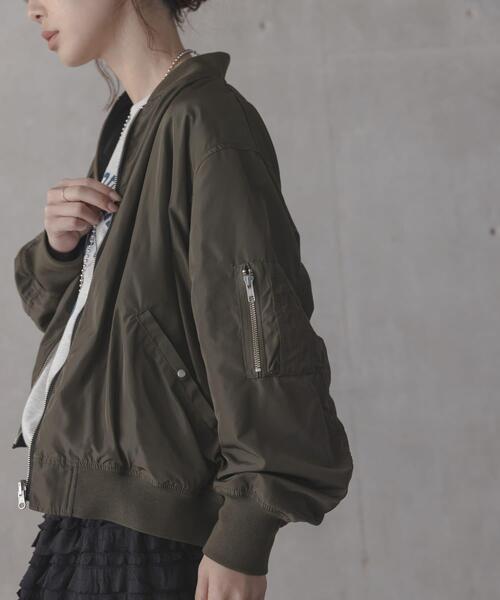 URBAN RESEARCH Sonny Label(アーバンリサーチサニーレーベル)の「『WEB限定』リバーシブルオーバーMA-1(MA-1・レディース・ホワイト系その他/グリーン系その他・FREE)」の3枚目の写真