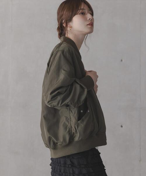 URBAN RESEARCH Sonny Label(アーバンリサーチサニーレーベル)の「『WEB限定』リバーシブルオーバーMA-1(MA-1・レディース・ホワイト系その他/グリーン系その他・FREE)」の5枚目の写真