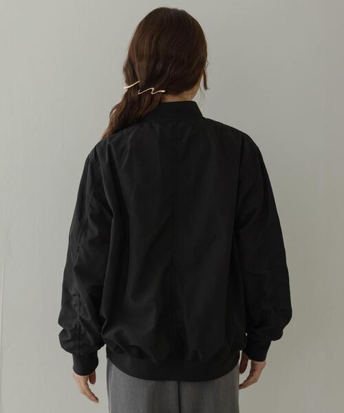 URBAN RESEARCH Sonny Label(アーバンリサーチサニーレーベル)の「『WEB限定』リバーシブルオーバーMA-1(MA-1・レディース・ホワイト系その他/グリーン系その他・FREE)」の15枚目の写真