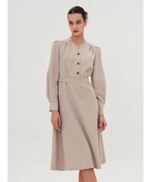 ACUD(アクド)の「V-neck Long Sleeve Shirt Dress _Beige(ワンピース・レディース・ベージュ・M/S)」の3枚目の写真