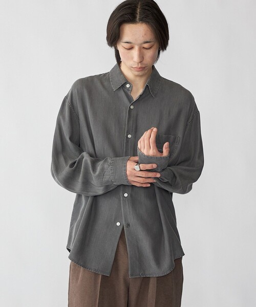 City Ambient Products（シティアンビエントプロダクツ）の「City Ambient Products: レギュラー ドレープ デニム ロング スリーブ シャツ（シャツ/ブラウス・メンズ・グレー/ライトブルー・LARGE/MEDIUM/SMALL）」の11枚目の写真