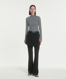 MEA（メア）の「PANELED SLIM TROUSERS [BLACK]（スラックス）」
