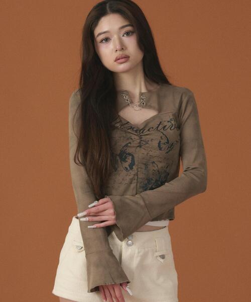 dispark(ディスパーク)の「DISPARK/【26年春新作】フロントホールデザイントップ(Tシャツ/カットソー・レディース・ベージュ/ホワイト・FREE)」の15枚目の写真