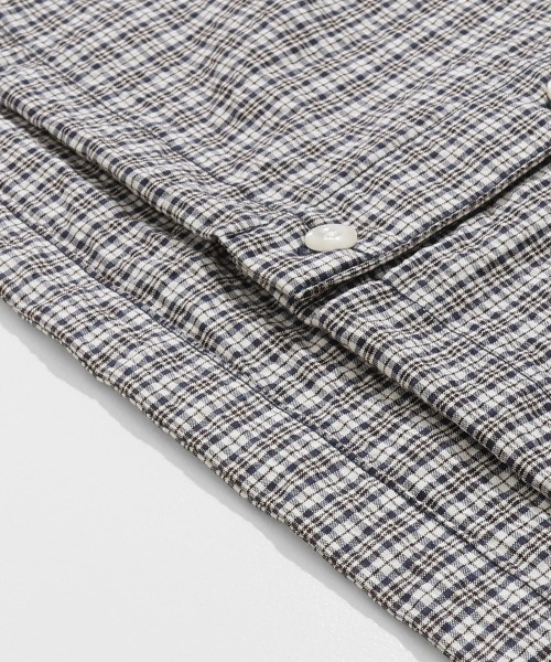 KRIFF MAYER Lady's Collection(クリフメイヤーレディースコレクション)の「【ベンチレーション付き】シアサッカードロストチェックシャツ(シャツ/ブラウス・レディース・ブラック/オフホワイト/ネイビー/オレンジ・MEDIUM/LARGE)」の5枚目の写真