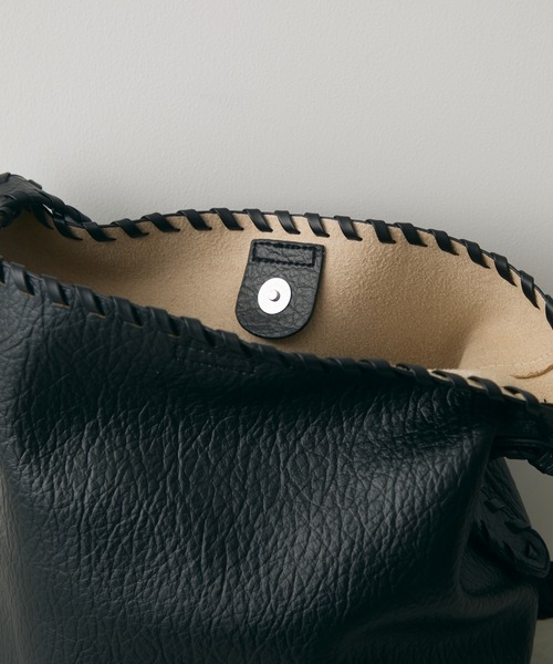 full/fill.(フルフィル)の「braid desigh one shoulder bag / ブレードデザインワンショルダーバッグ(ショルダーバッグ・レディース・ブラック/ブラウン・FREE)」の18枚目の写真
