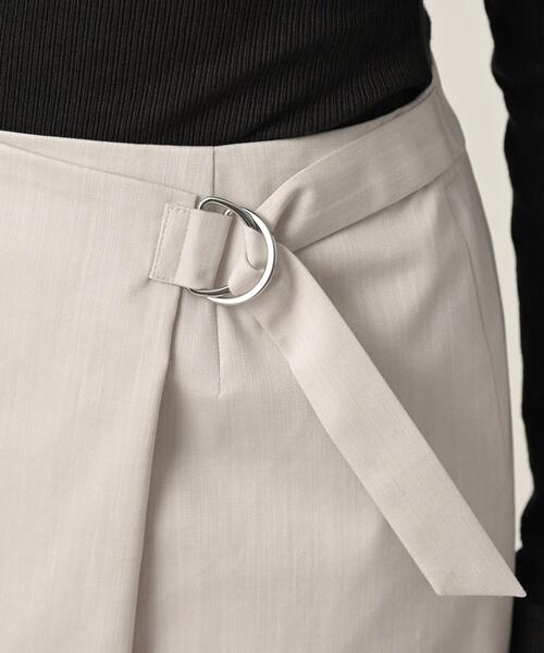 UNTITLED（アンタイトル）の「【洗える/後ろウエストゴム】デニム調シャンブレーナロースカート（スカート・レディース・ネイビー/ライトベージュ・48/46/44/42/04/03/02/01/00/50）」の17枚目の写真