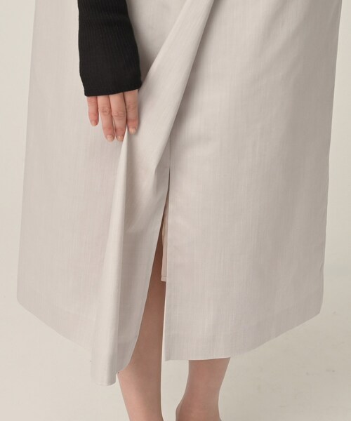 UNTITLED（アンタイトル）の「【洗える/後ろウエストゴム】デニム調シャンブレーナロースカート（スカート・レディース・ネイビー/ライトベージュ・48/46/44/42/04/03/02/01/00/50）」の20枚目の写真