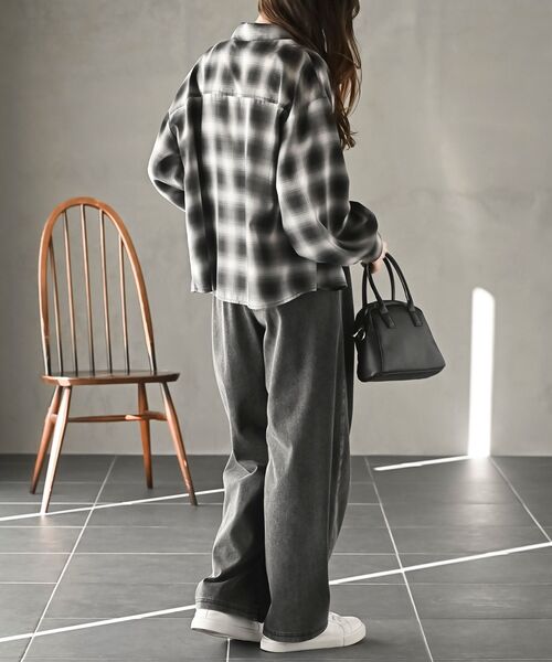 rps(アールピーエス)の「カットデニムイージーパンツ(デニムパンツ・レディース・ブラック/ブルー・フリー)」の5枚目の写真