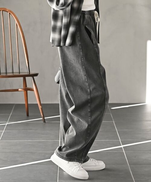 rps(アールピーエス)の「カットデニムイージーパンツ(デニムパンツ・レディース・ブラック/ブルー・フリー)」の10枚目の写真