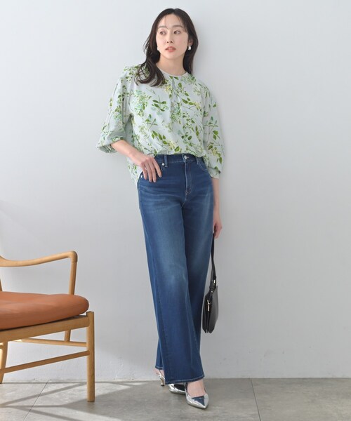 UNTITLED（アンタイトル）の「【花柄/洗える】ボタニカルブラウス（シャツ/ブラウス・レディース・ホワイト系3/サックスブルー系・44/04/02/00/50/48）」の10枚目の写真