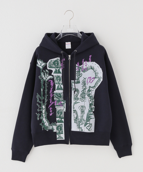 PULP/417EDIFICE(パルプフォーワンセブンエディフィス)の「UK ARTIST PROJECT【LEOMI】FLOWERS HOODIE(パーカー・レディース・ネイビー・SMALL/MEDIUM)」の6枚目の写真