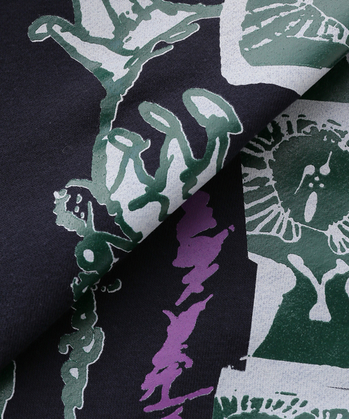 PULP/417EDIFICE(パルプフォーワンセブンエディフィス)の「UK ARTIST PROJECT【LEOMI】FLOWERS HOODIE(パーカー・レディース・ネイビー・SMALL/MEDIUM)」の14枚目の写真