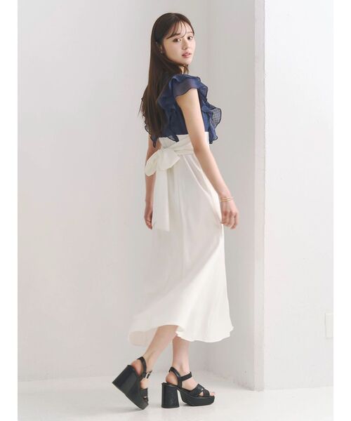 MERCURYDUO（マーキュリーデュオ）の「2WAYラッフルブラウスドッキングワンピース（ワンピース・レディース・その他1/ネイビー/オフホワイト・MEDIUM/SMALL）」の12枚目の写真