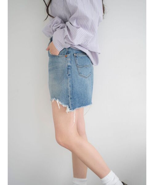 Ungrid(アングリッド)の「カットオフデザインデニムショートパンツ(デニムパンツ・レディース・ブルー・MEDIUM/SMALL)」の8枚目の写真