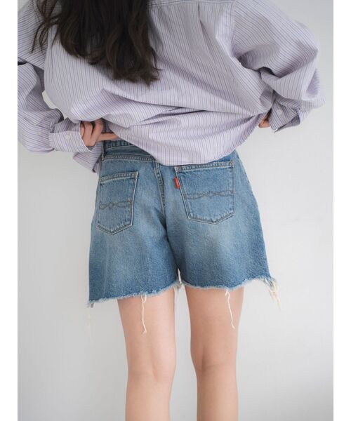 Ungrid(アングリッド)の「カットオフデザインデニムショートパンツ(デニムパンツ・レディース・ブルー・MEDIUM/SMALL)」の9枚目の写真
