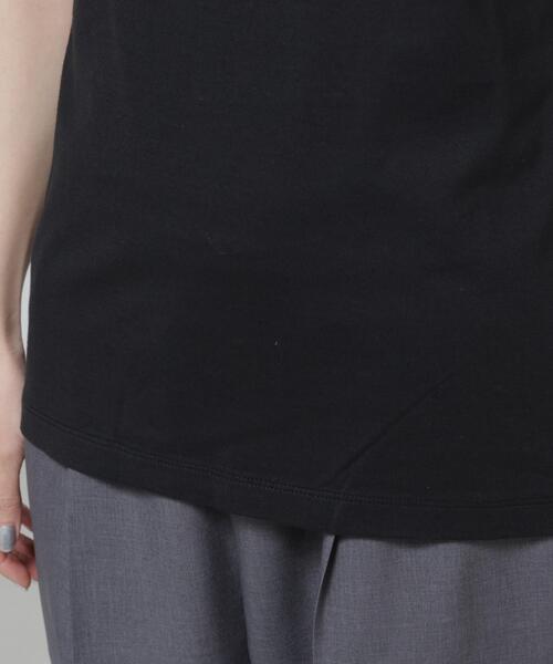 NANO universe（ナノユニバース）の「Anti Soaked(R) 汗染み防止ボートネックTシャツ（Tシャツ/カットソー・レディース・トップグレー/ブラック/ホワイト/チャコール・S/M/L）」の7枚目の写真