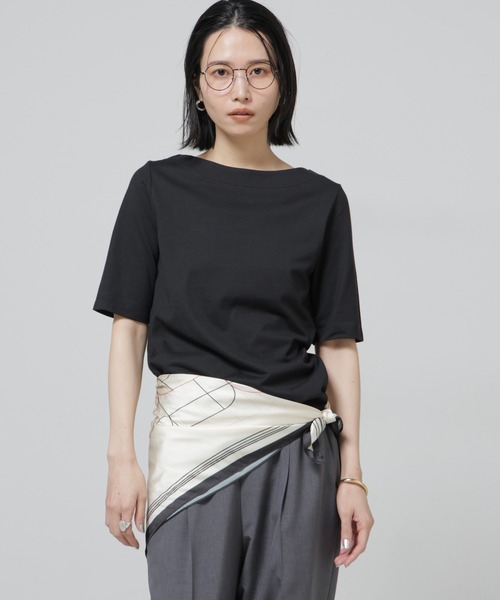 NANO universe（ナノユニバース）の「Anti Soaked(R) 汗染み防止ボートネックTシャツ（Tシャツ/カットソー・レディース・トップグレー/ブラック/ホワイト/チャコール・S/M/L）」の7枚目の写真