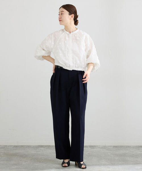 IENA(イエナ)の「フラワージャガードボリュームブラウス(シャツ/ブラウス・レディース・ブラック/ホワイト・FREE)」の4枚目の写真