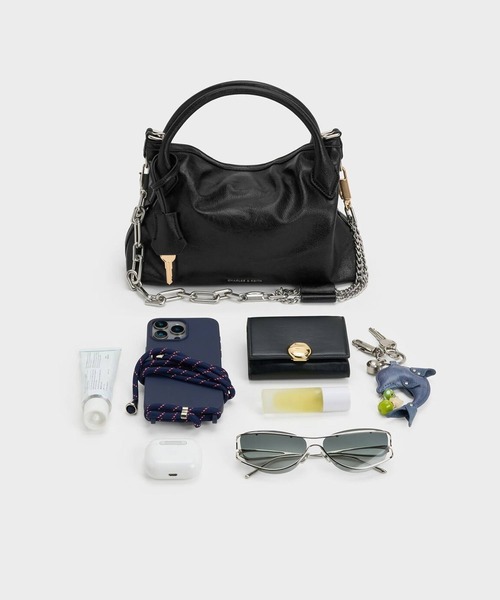 CHARLES & KEITH（チャールズ & キース）の「Delfina ミニデルフィナ