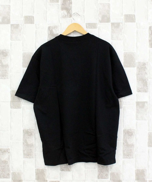 THE NORTH FACE(ザノースフェイス)の「エッセンシャル オーバーサイズ ワンポイント 半袖Tシャツ M TNF ESSENTIAL OVERSIZED SHORT SLEEVE TEE(Tシャツ/カットソー・メンズ・ブラック/ホワイト系・M/L/XL)」の8枚目の写真