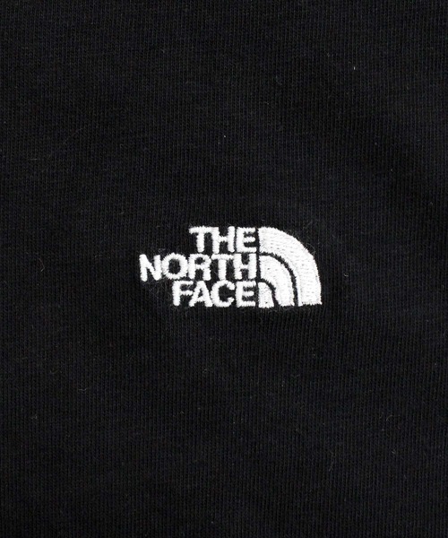 THE NORTH FACE(ザノースフェイス)の「エッセンシャル オーバーサイズ ワンポイント 半袖Tシャツ M TNF ESSENTIAL OVERSIZED SHORT SLEEVE TEE(Tシャツ/カットソー・メンズ・ブラック/ホワイト系・M/L/XL)」の10枚目の写真