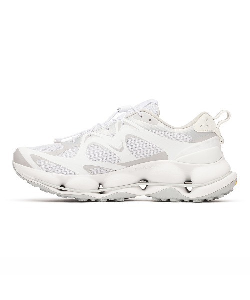 MERRELL（メレル）の「MERRELL SPEED ARC MATIS GORE-TEX(R)（メレル スピード アーク マティス ゴアテックス(R)）（スニーカー・メンズ・ブラック系/ホワイト系・26cm/26.5cm/27cm/27.5cm/28cm/28.5cm/29cm）」の3枚目の写真
