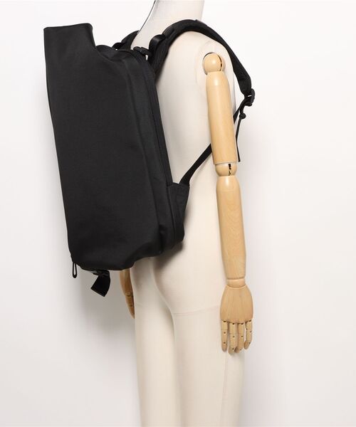 Cote&Ciel(コートエシエル)の「Backpacks Isar Air Eco Yarn Black(トートバッグ・メンズ・ブラック・FREE)」の14枚目の写真
