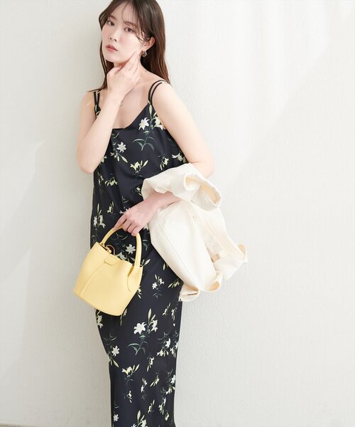 natural couture（ナチュラルクチュール）の「フラワープリントキャミワンピース（ワンピース・レディース・ブラック/アイボリー・FREE）」の12枚目の写真