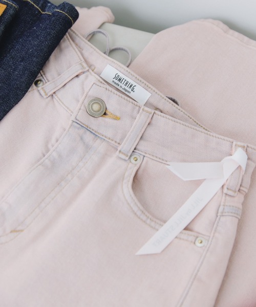 JILL by JILL STUART（ジルバイジルスチュアート）の「SOMETHING 別注レースアップワイドデニムパンツ（デニムパンツ・レディース・ネイビー/ブルー/ピンク・SMALL/MEDIUM）」の18枚目の写真