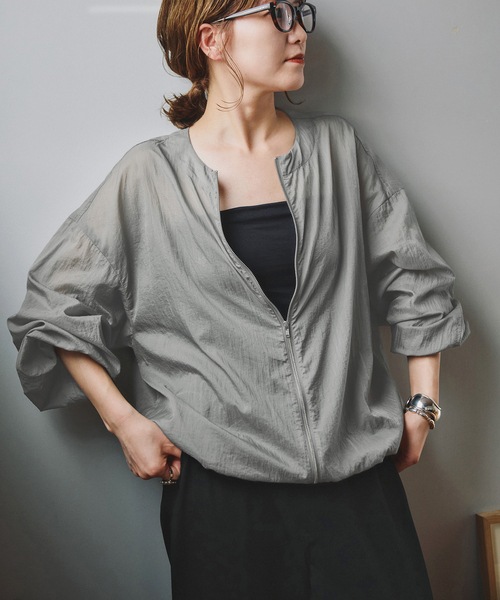 Spick & Span（スピックアンドスパン）の「《WEB限定 / 追加》シアーフロントZIPブルゾン（その他アウター・レディース・ベージュ/グレー・FREE）」の15枚目の写真