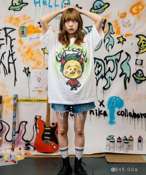 ROYAL FLASH（ロイヤルフラッシュ）の「guernika/ゲルニカ/Drooping COJI-COJI Thumb Doll Spray T-shirt / White（Tシャツ/カットソー・メンズ・ホワイト・L/XL/2XL/M）」の2枚目の写真
