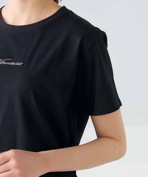 a.v.v(アーヴェヴェ)の「【UVカット/接触冷感】コンパクトロゴTシャツ(Tシャツ/カットソー・レディース・グレー系その他/ブラック/ホワイト・36/38/40)」の9枚目の写真