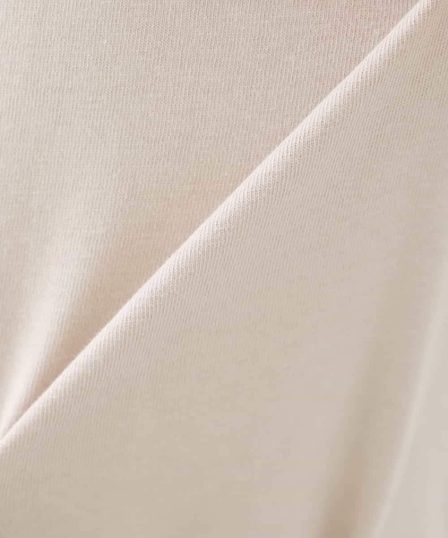 a.v.v(アーヴェヴェ)の「【UVカット/接触冷感】コンパクトロゴTシャツ(Tシャツ/カットソー・レディース・グレー系その他/ブラック/ホワイト・36/38/40)」の13枚目の写真