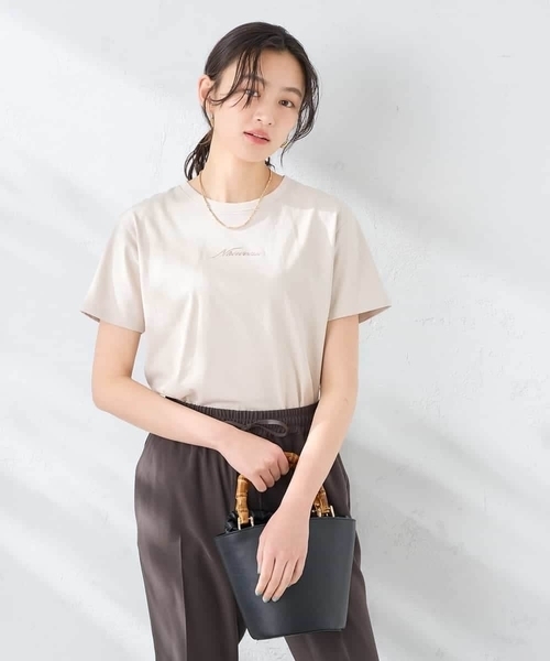 a.v.v(アーヴェヴェ)の「【UVカット/接触冷感】コンパクトロゴTシャツ(Tシャツ/カットソー・レディース・グレー系その他/ブラック/ホワイト・36/38/40)」の17枚目の写真